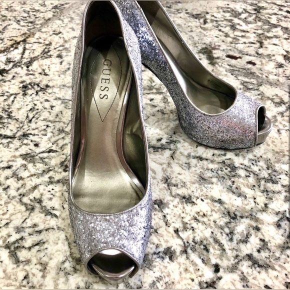 Guess Silver Glitter Peep Toe Platform Pumps 5 inch Heels Size 8m Silver GUC - Picture 9 of 10